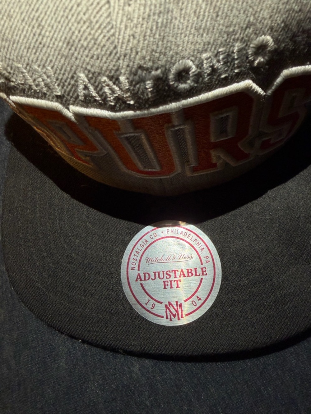 Mitchell & Ness Grey, Black & Orange San Antonio Spurs Snapback - Picture 2 of 5